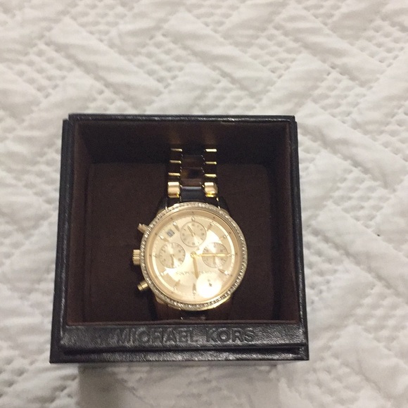 Michael kors women watch